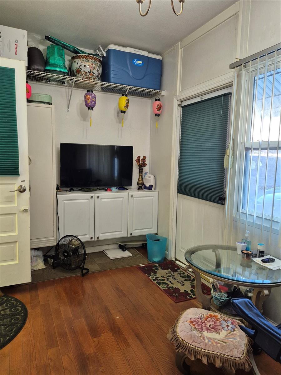 6000 20th Street N 116