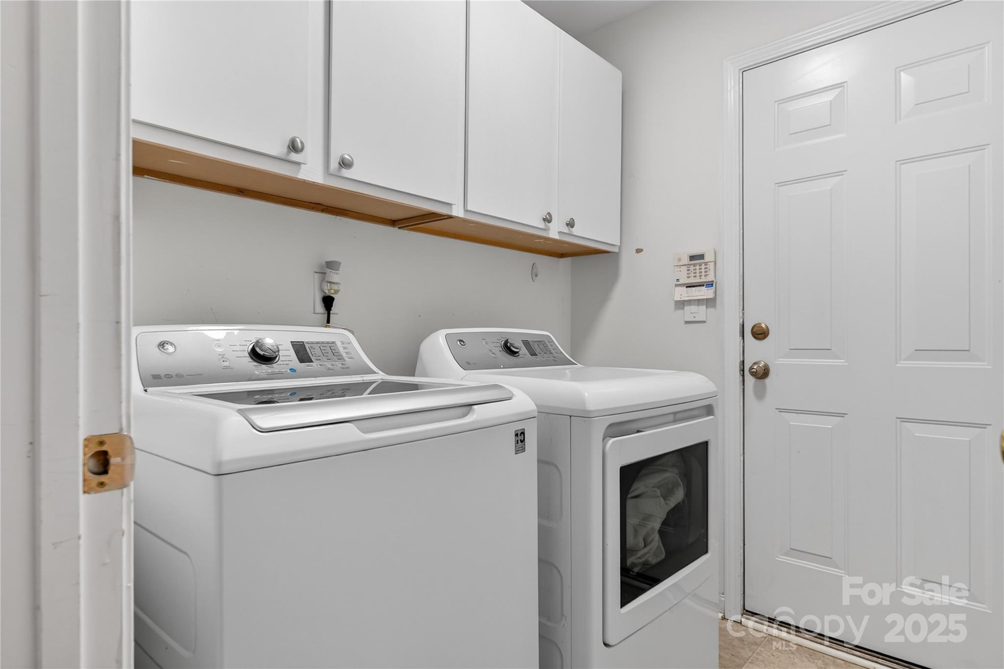 3219 Alderpoint Lane