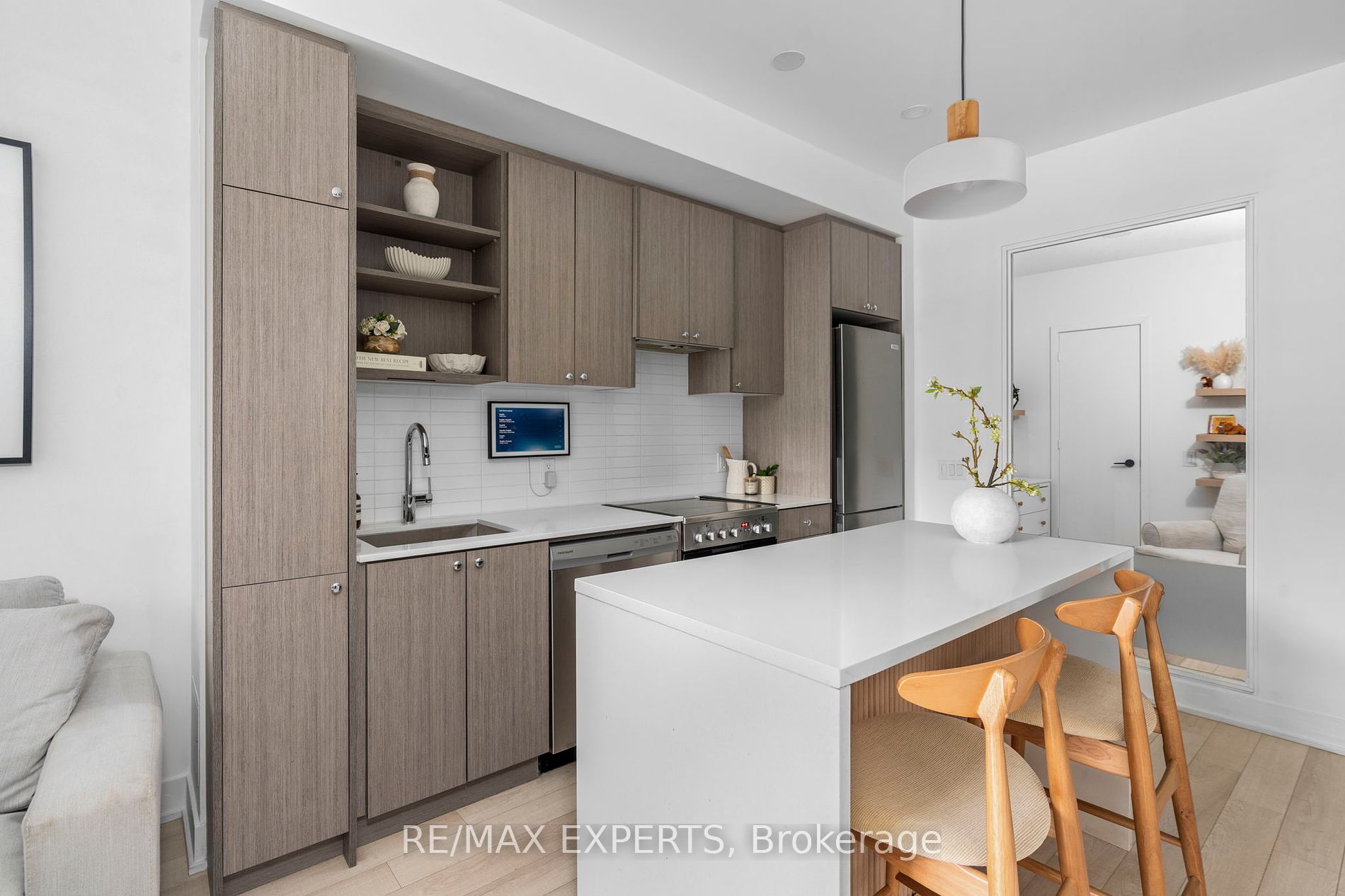 50 George Butchart Dr 102