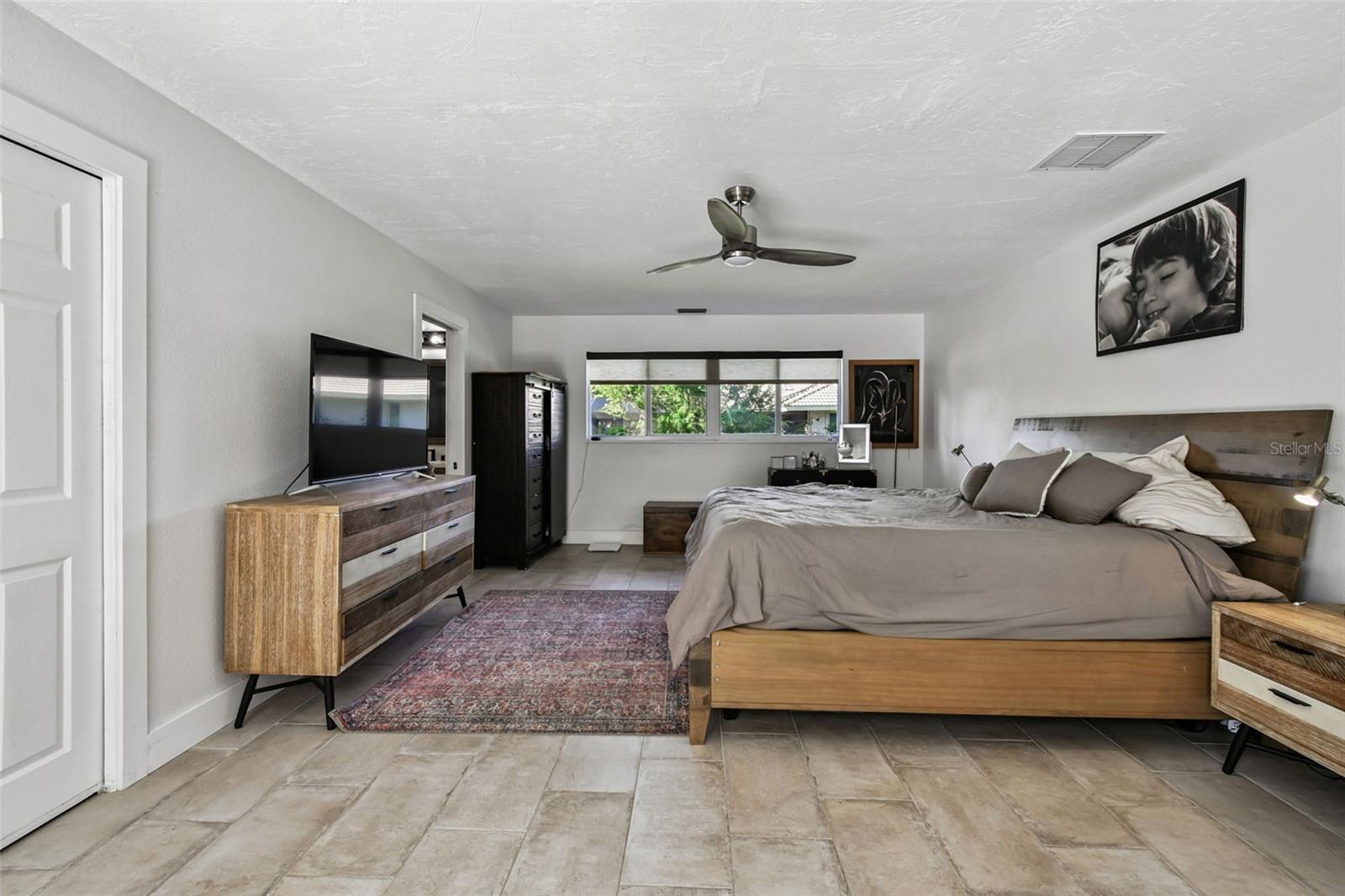 225 Harbor House Drive