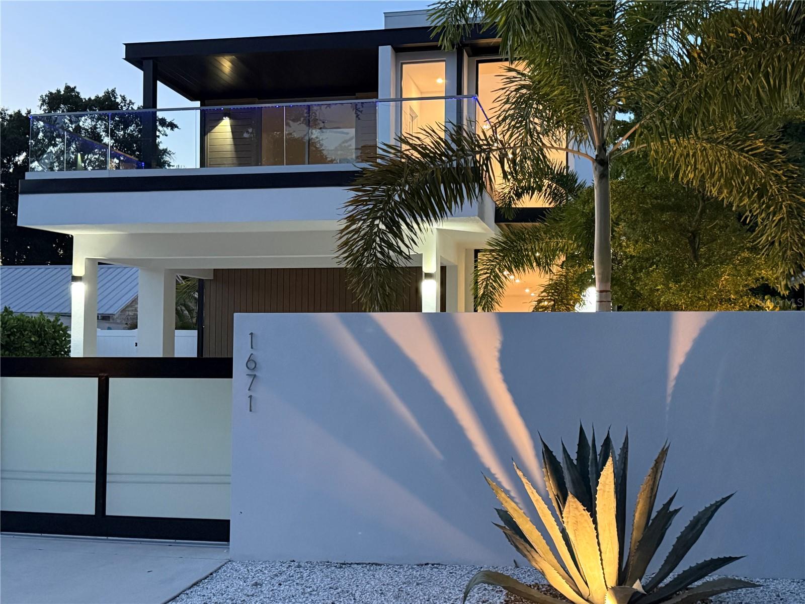 1671 Arlington Street, Sarasota, FL