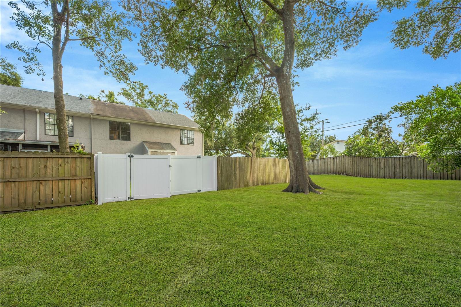 3304 Laurel View Drive