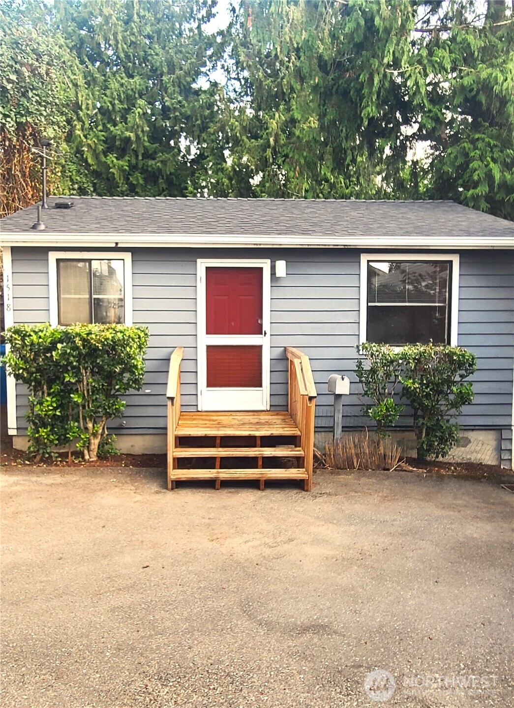 Charming one bedroom cottage set back off the street in sought after Maple Leaf neighborhood. Perfect pied-a-terre or a great condo alternative with no HOA. Perfect little starter home.  Easy commute to UW and downtown. Walk to the Maple Leaf Reservoir Park and coffee shops. A quiet private back yard waiting for your creative landscaping ideas. New roof just installed