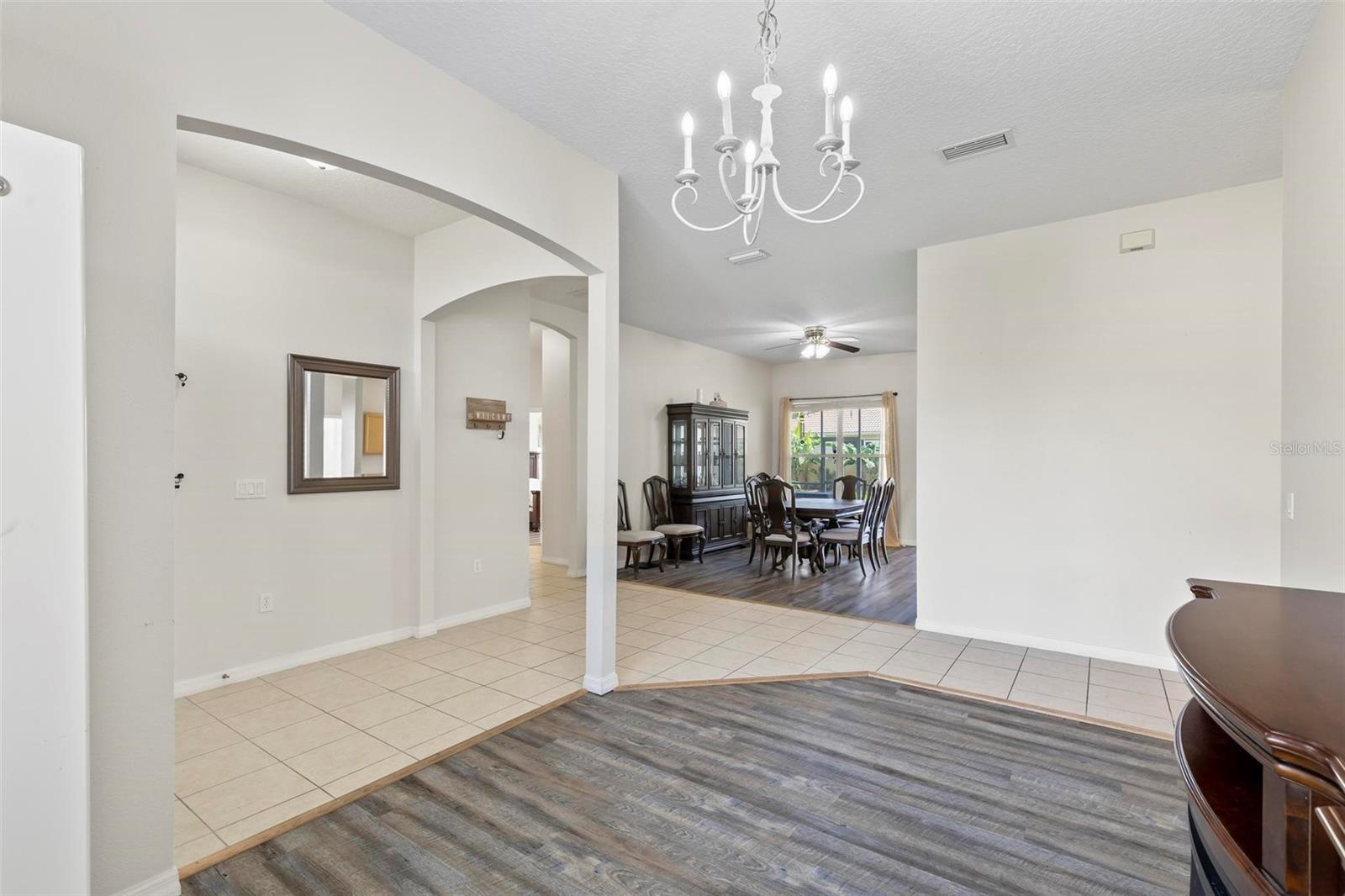 18 Buttonwood Lane