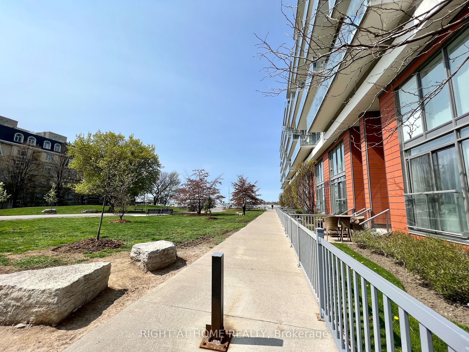 90 Stadium Rd 606