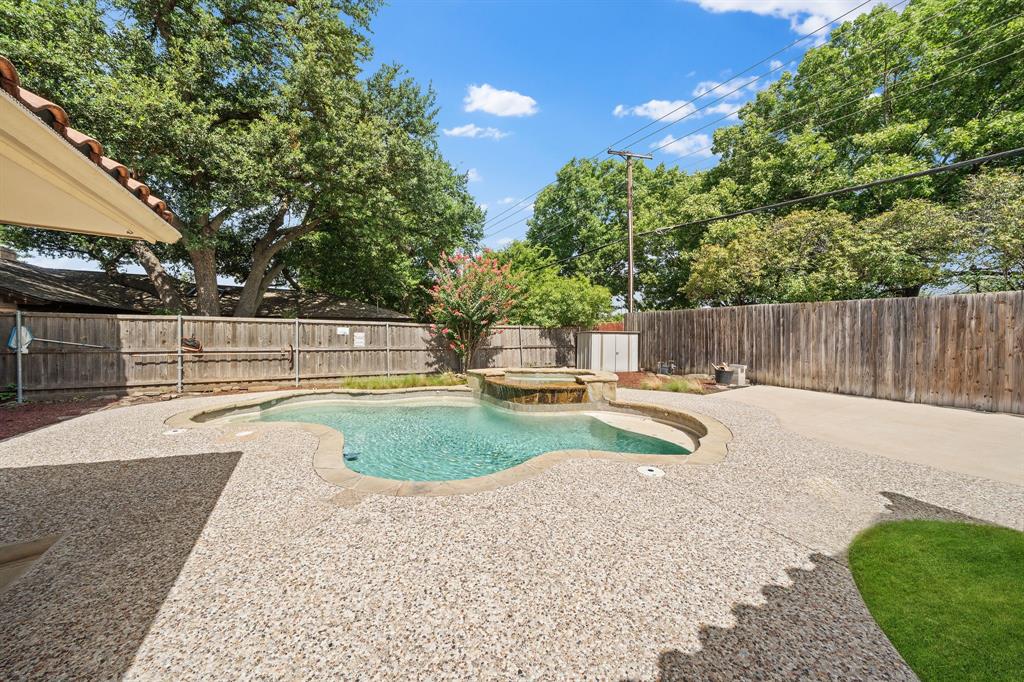 416 Forest Grove Drive