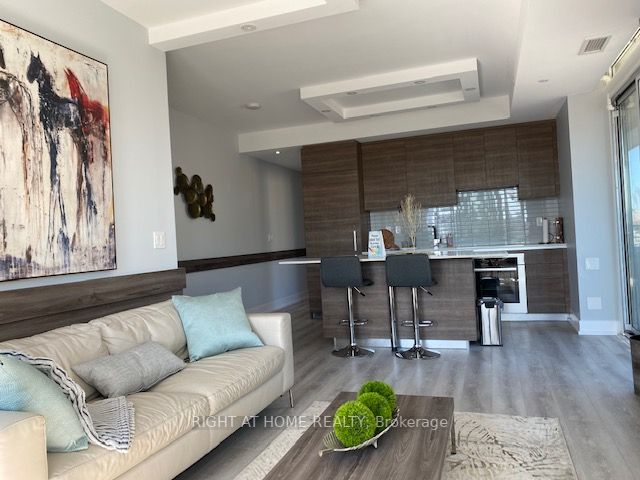 200 W Bloor St 1704