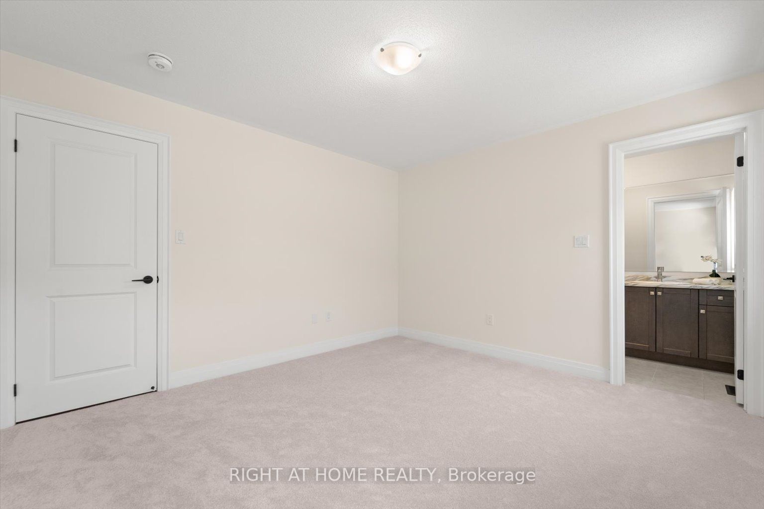 51 S Bowline Vista St