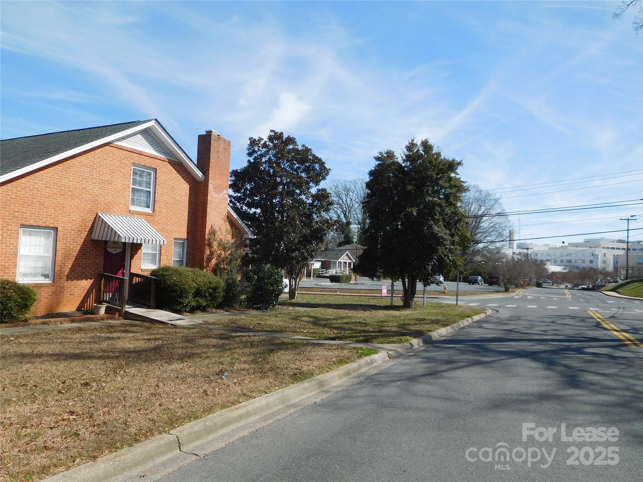 412 S Sutherland Avenue