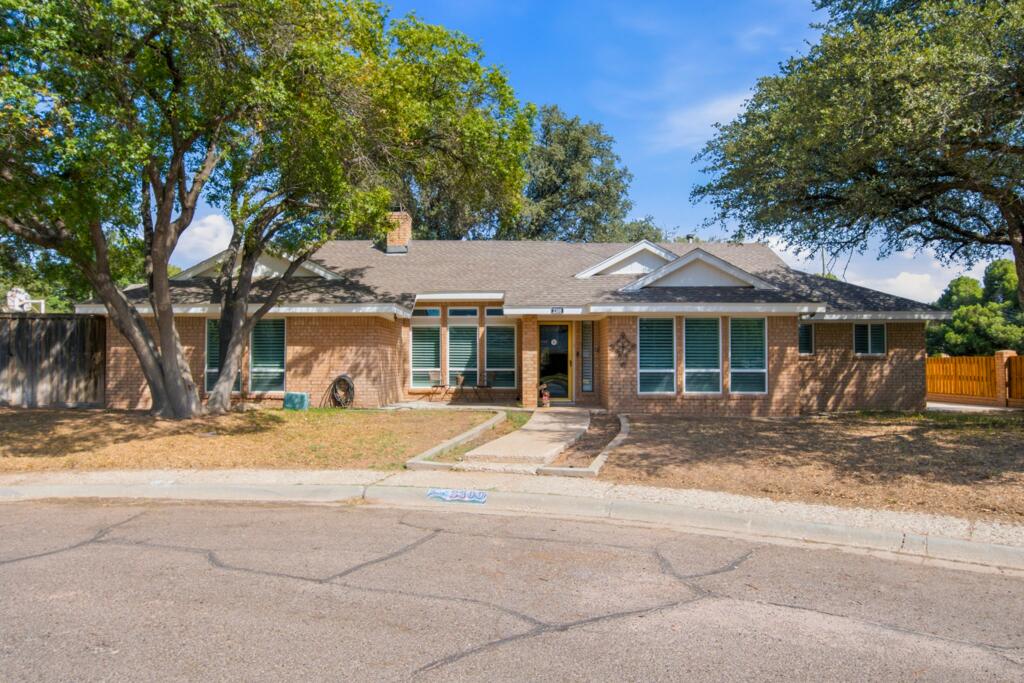 2300 Hermitage Court