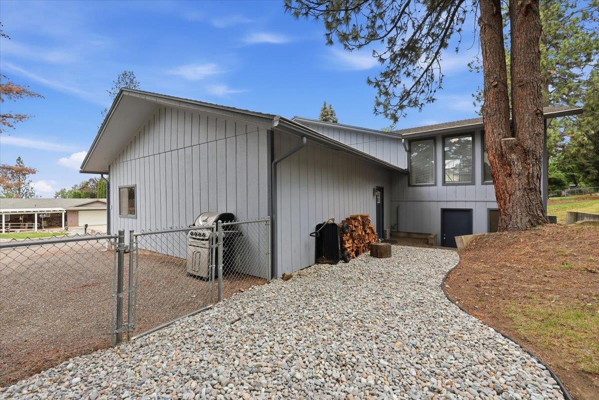 2113 S Vera Crest Dr