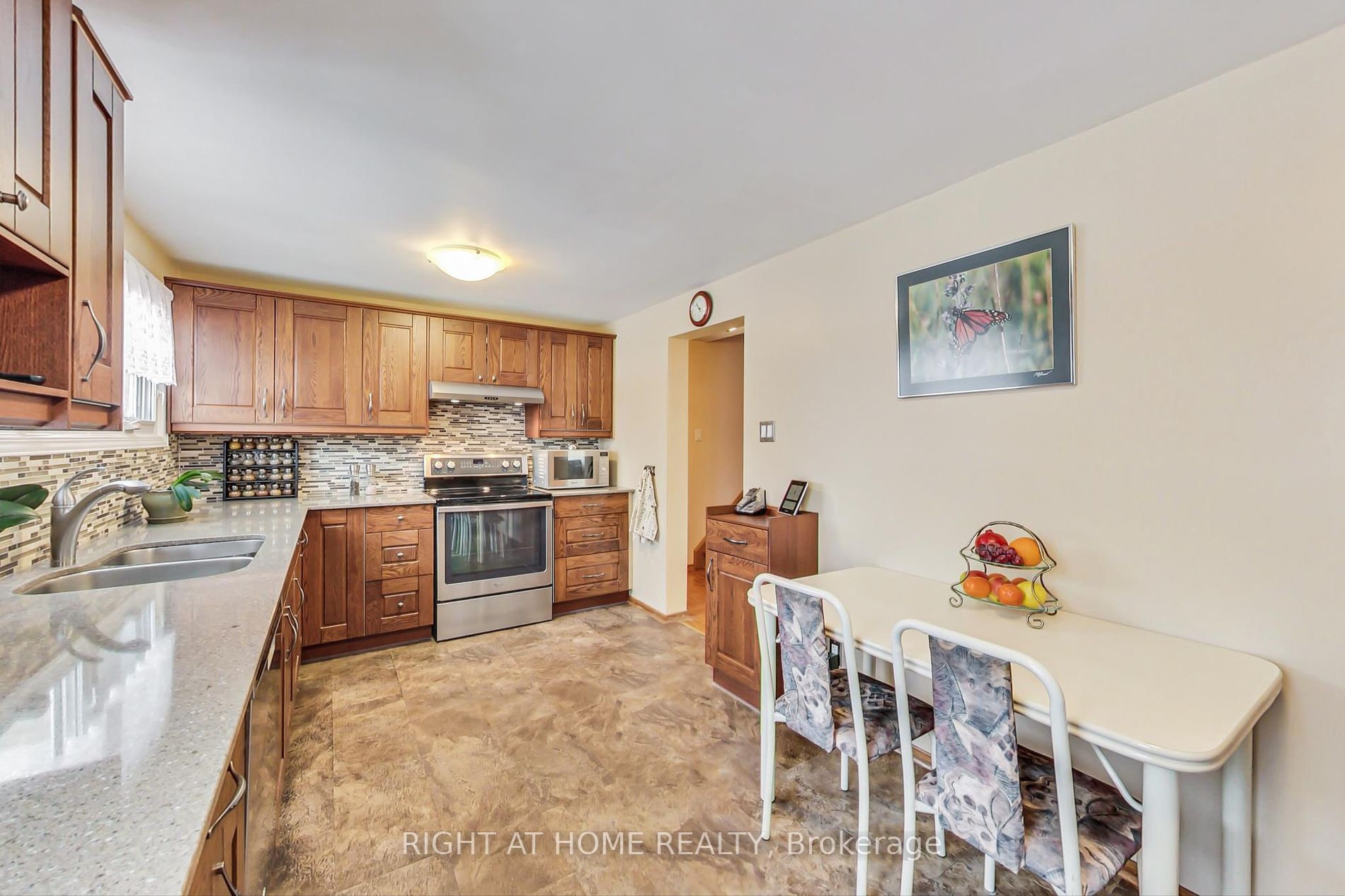 49 Harnworth Dr