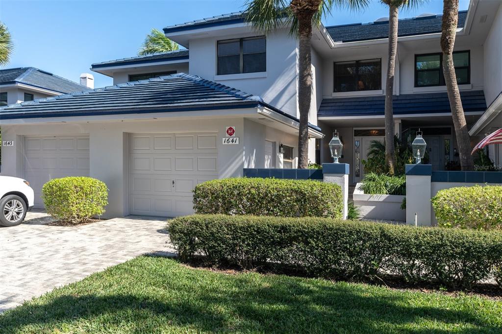 1641 Watermark Circle NE, St Petersburg, FL 33702