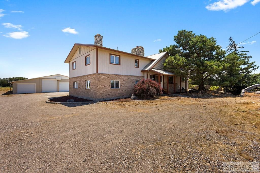 11077 S 5th W