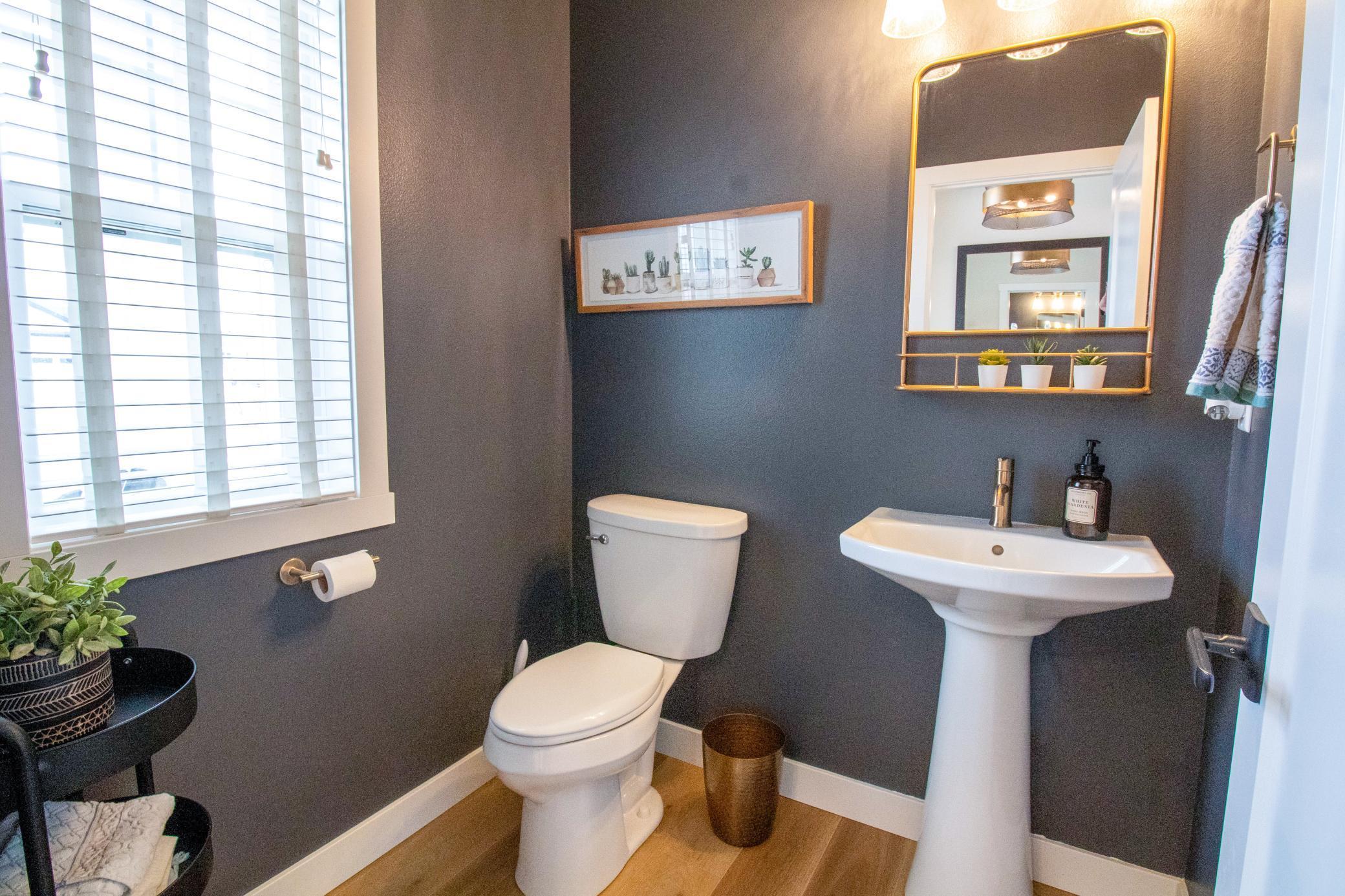 8825 Meadowlark Parkway