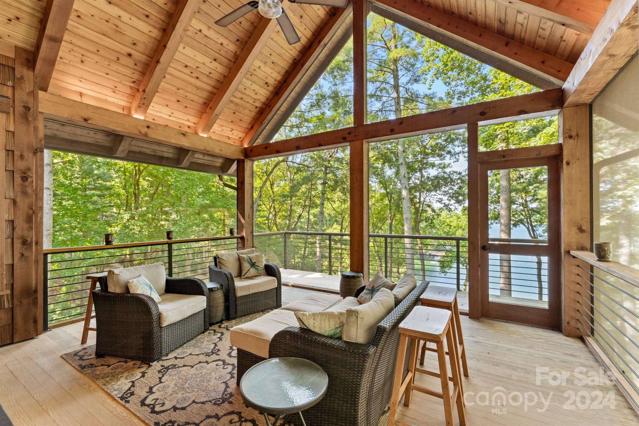 1610 Lillians Point Court