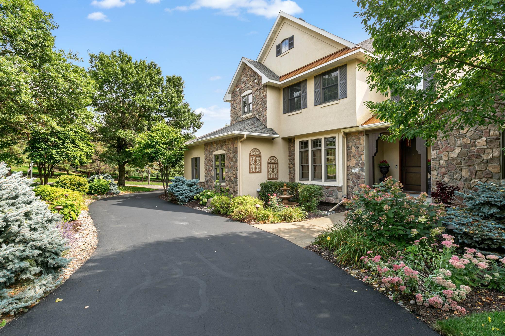2255 Chelmsford Lane