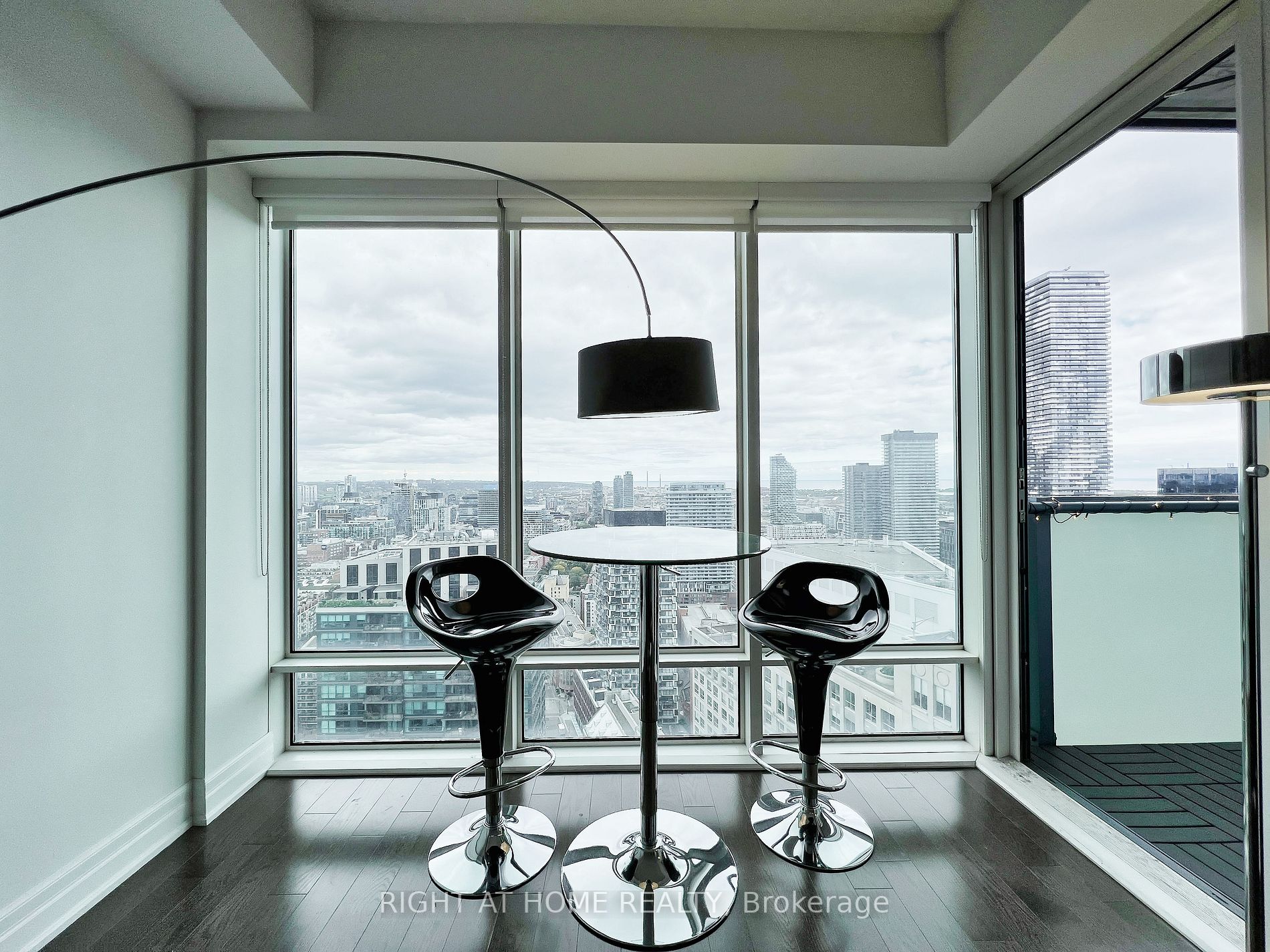 8 The Esplanade N/A 3709