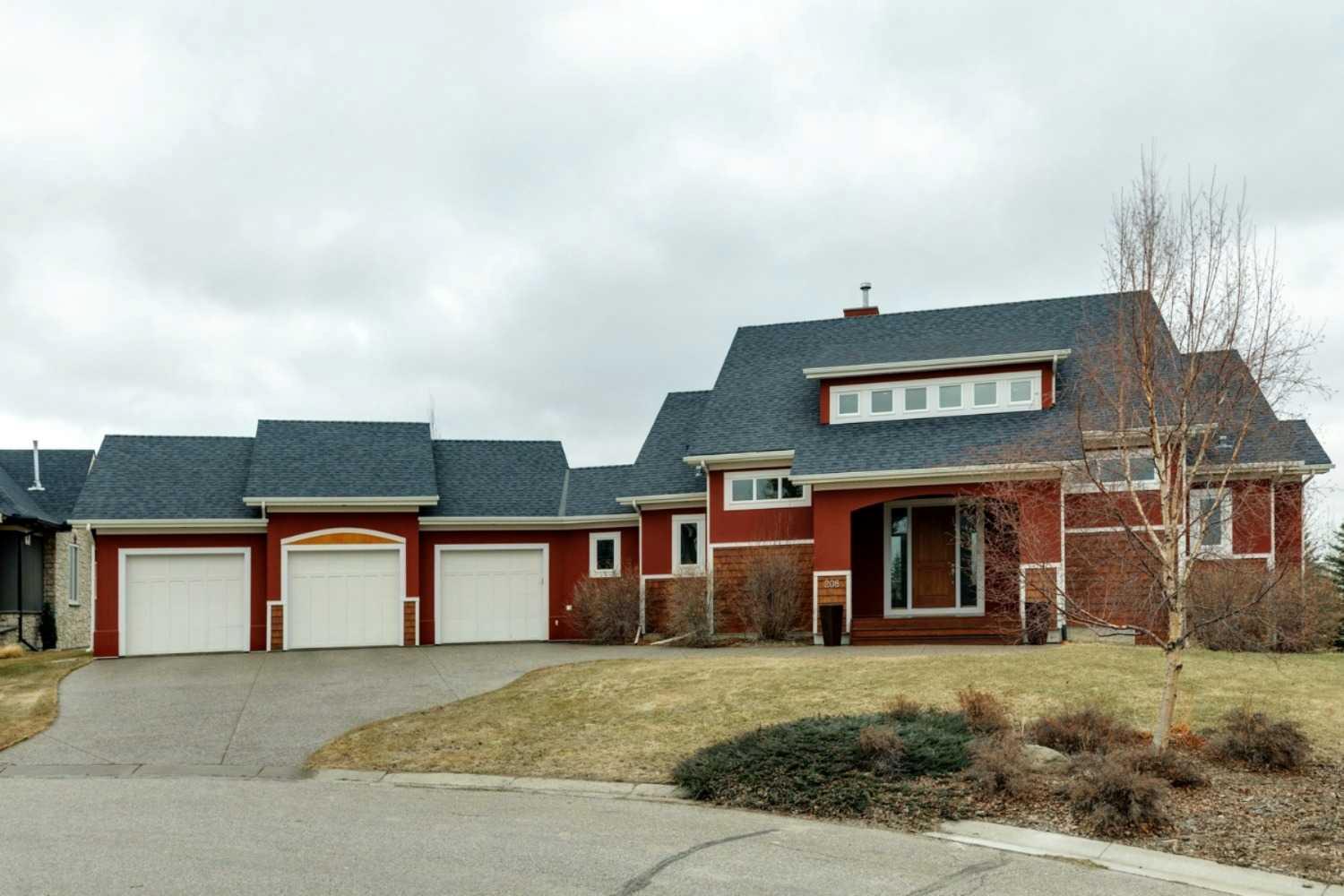 208 Leighton Court