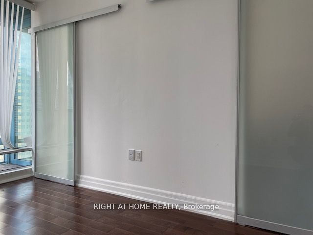 8 The Esplanade 2803