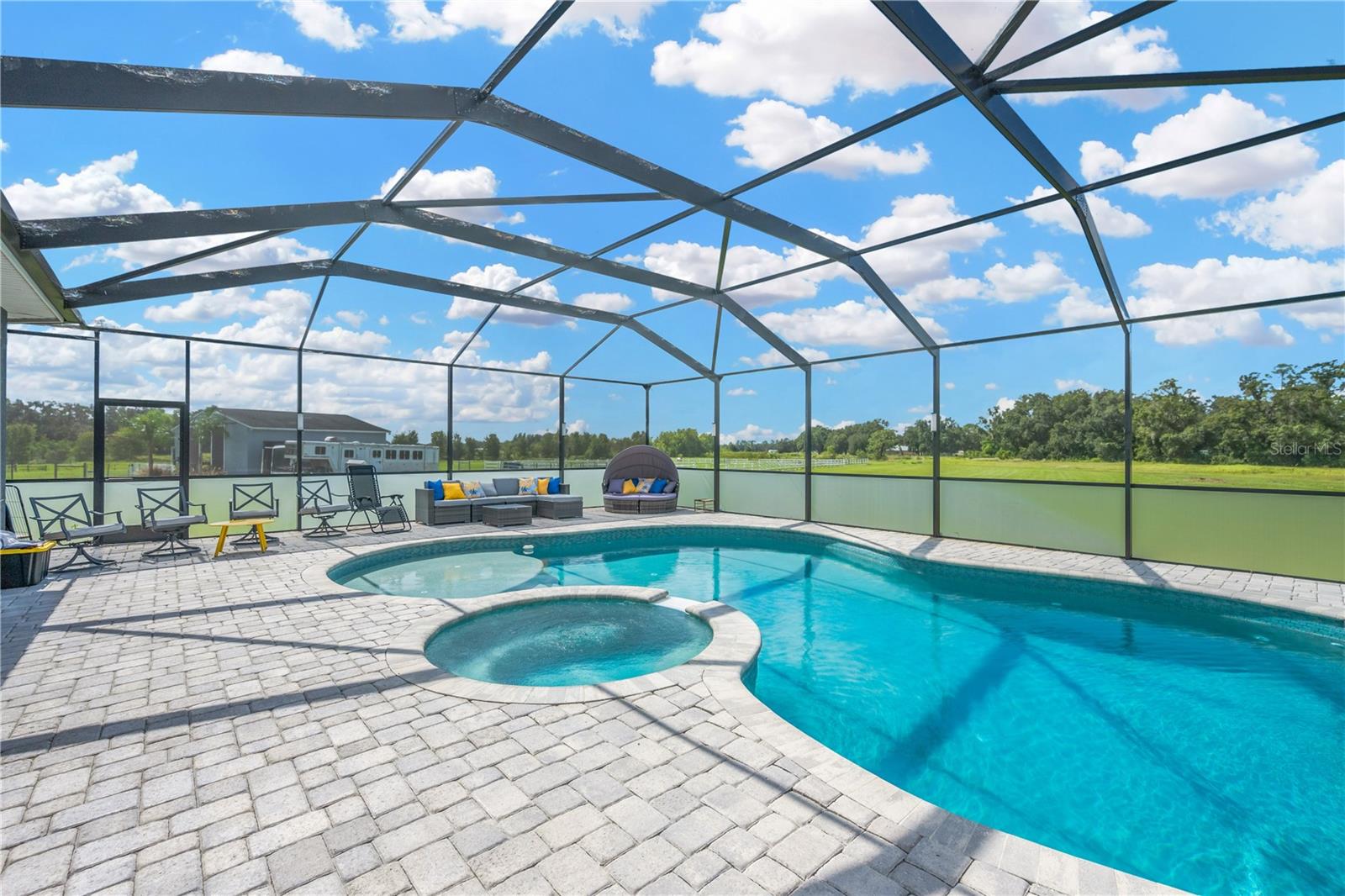 2850 Saddle Ridge Lane