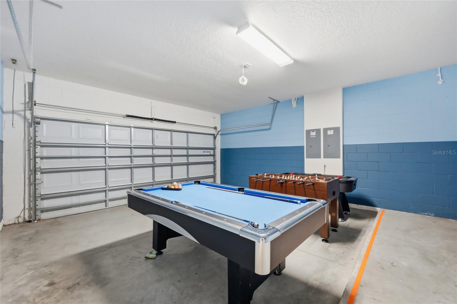 6116 Broad Oak Drive