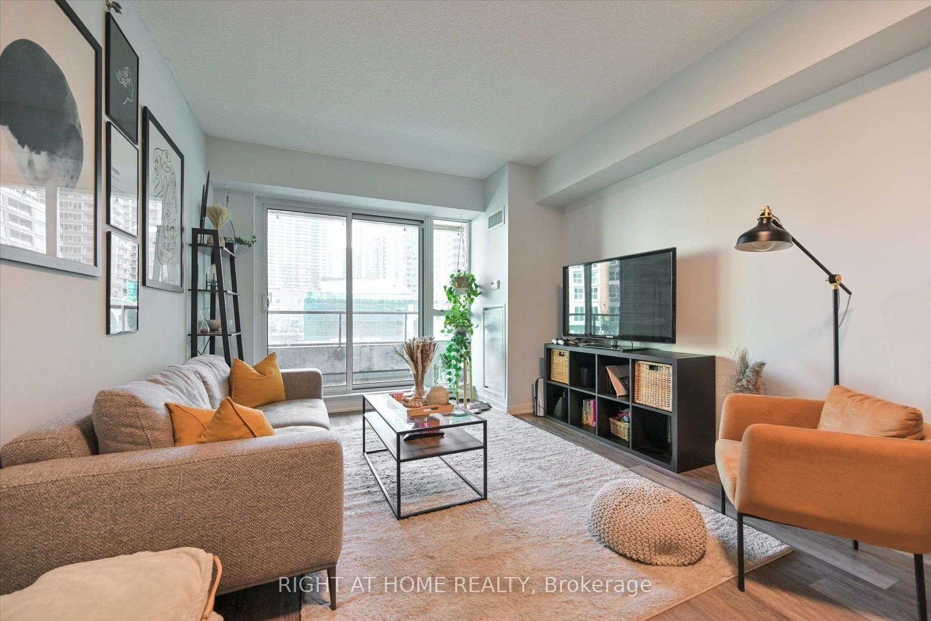 69 Lynn Williams St 202