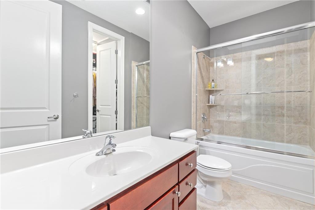 1101 Walnut Street 601