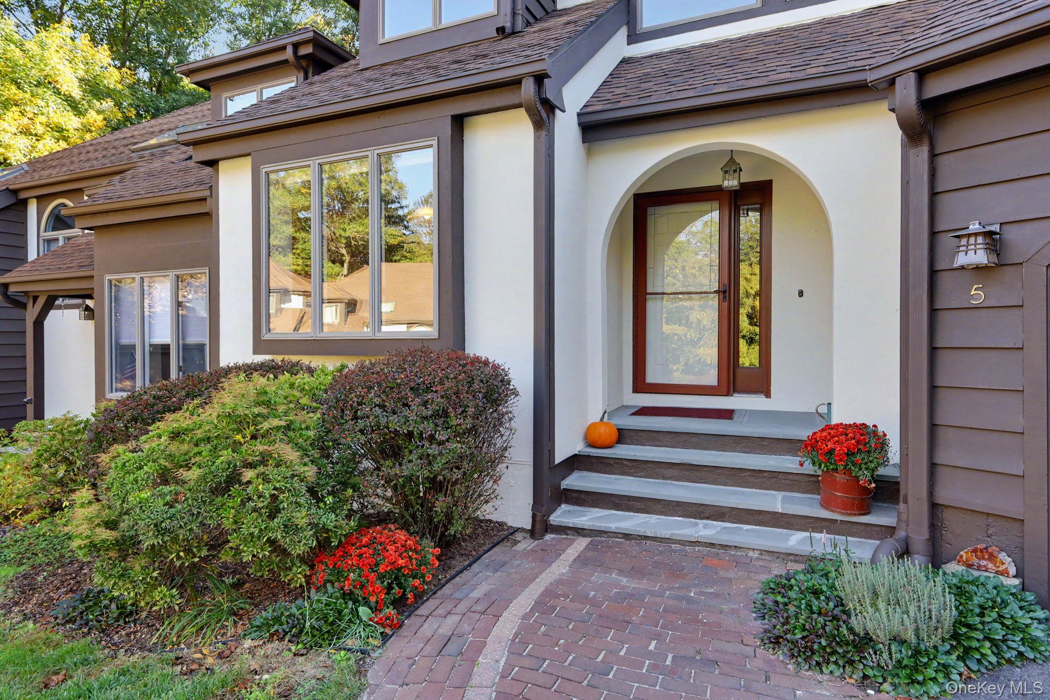 5 Cotswold Drive