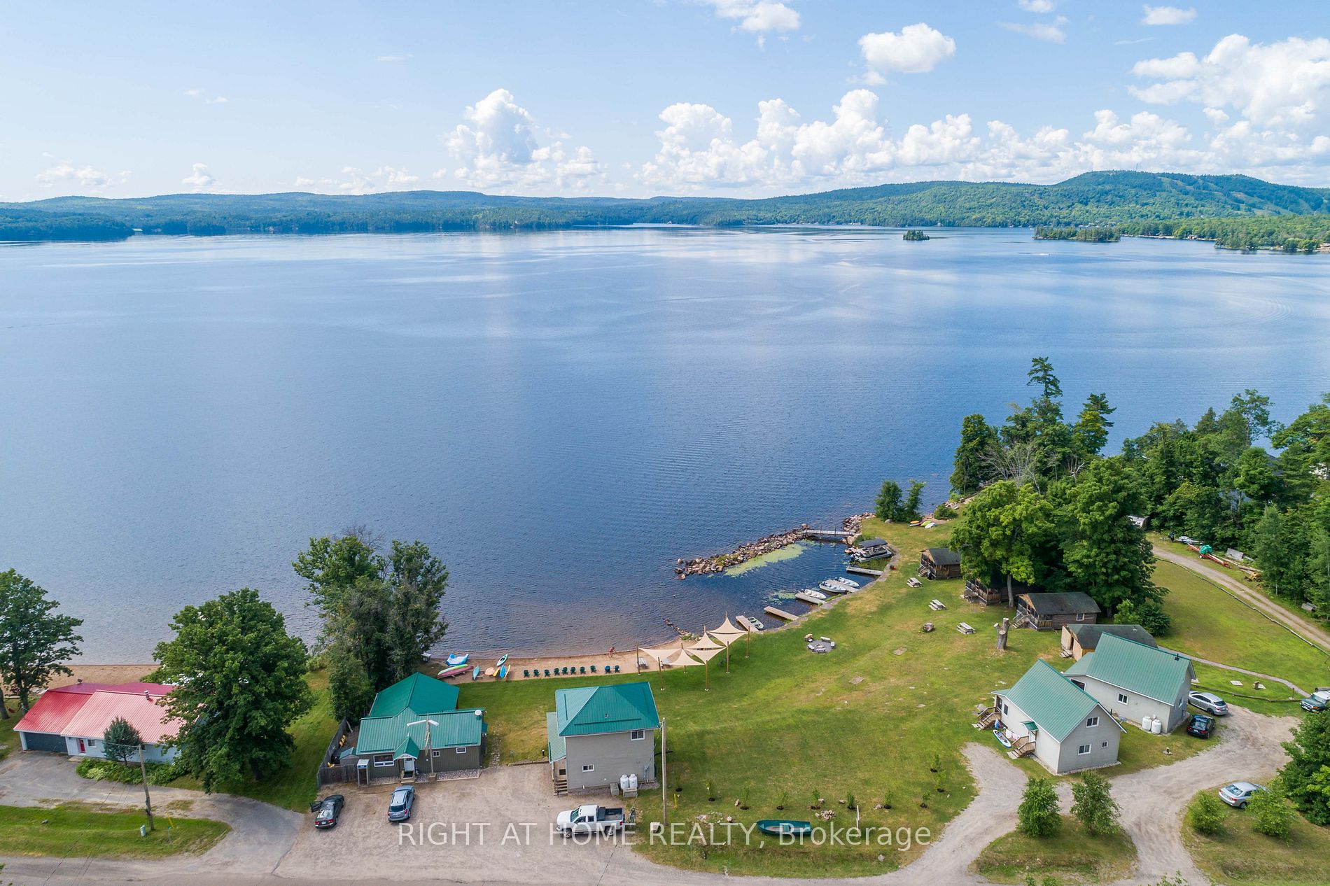 5253 Calabogie Rd