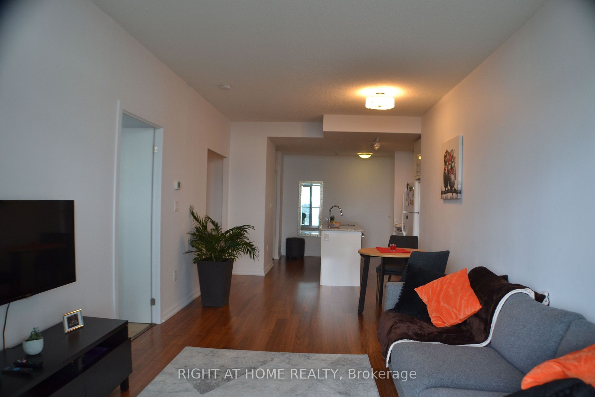 70 Forest Manor Rd 2907