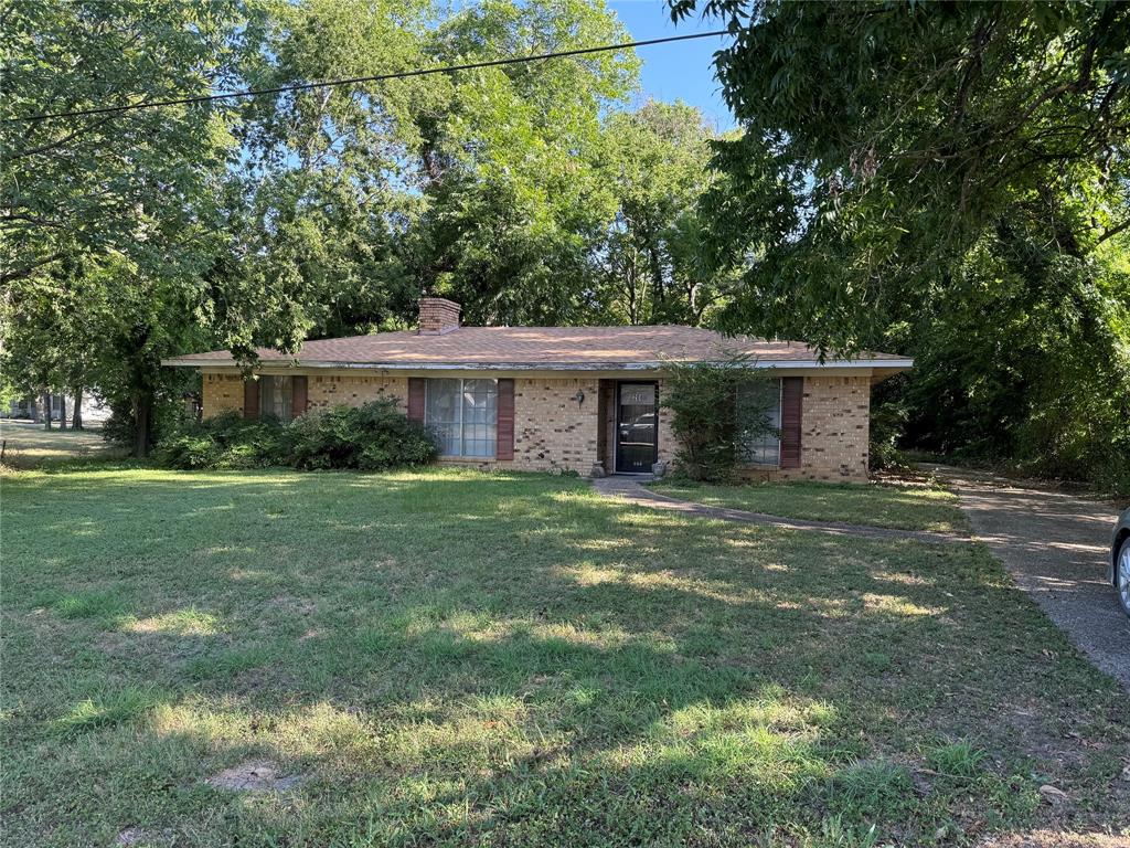 208 SW 4th Street