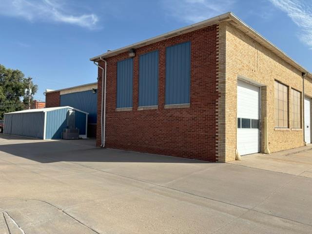 120 W Grant