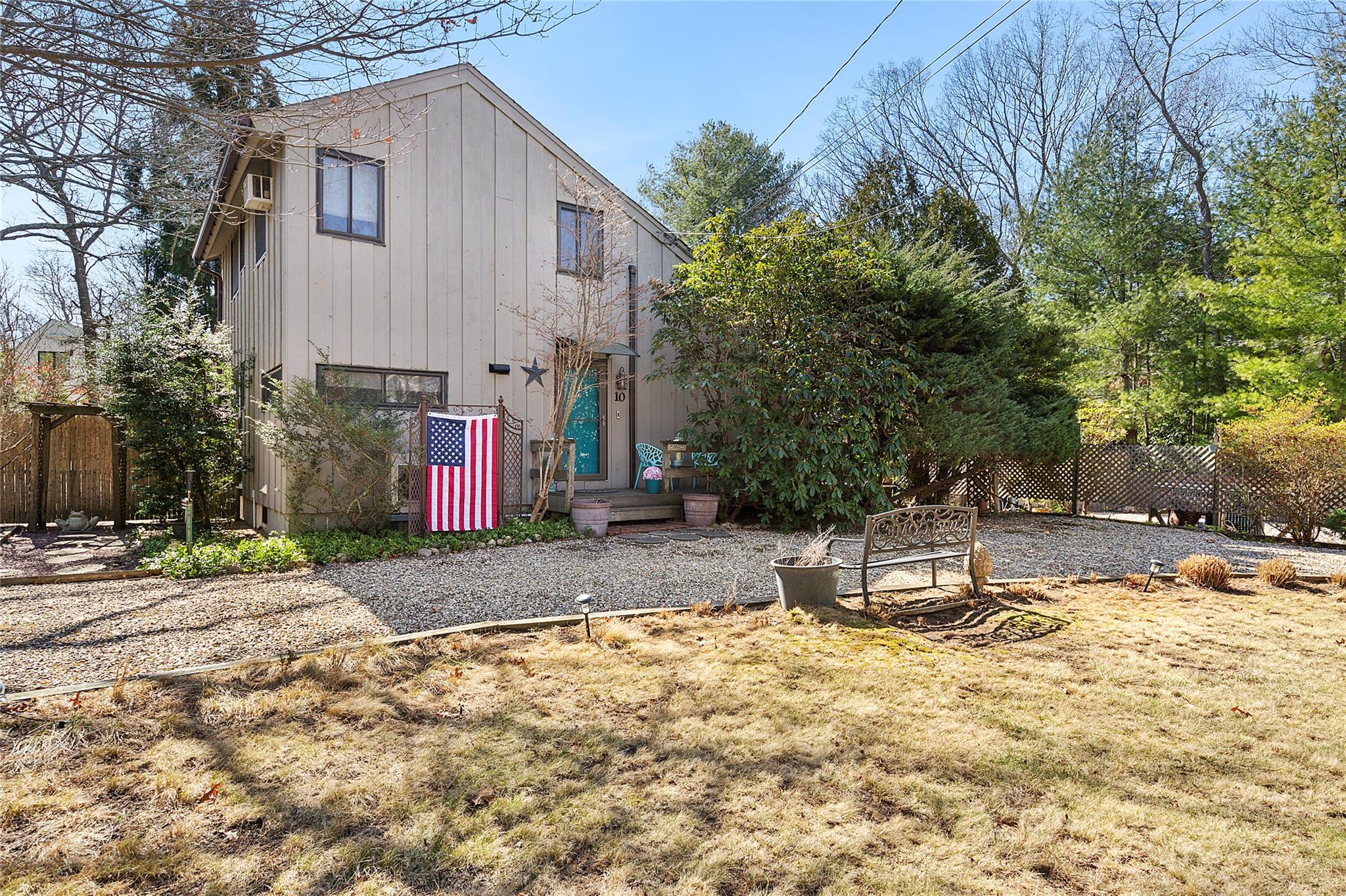 10 Harbor View Lane