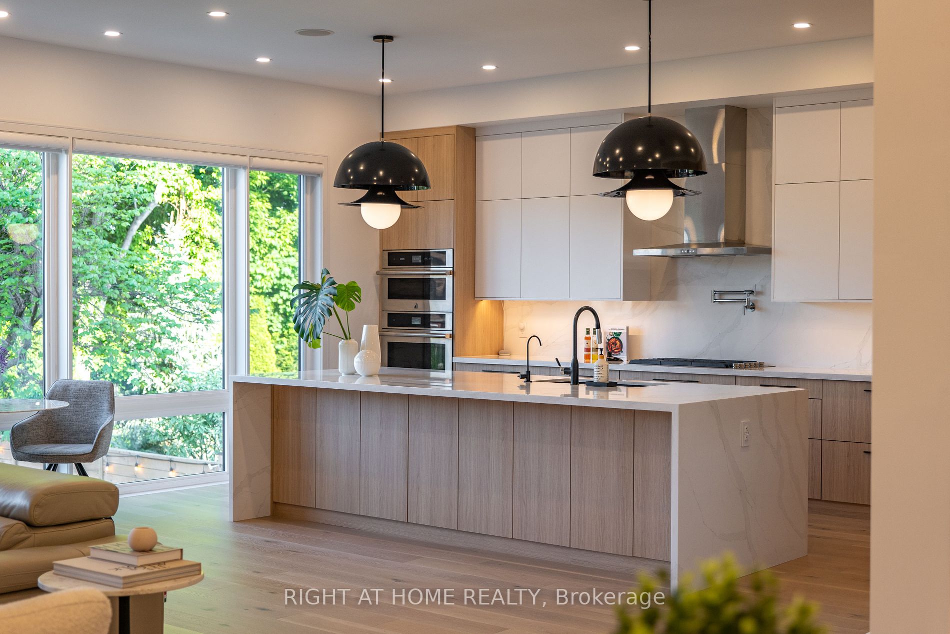 23 Chartwell Rd