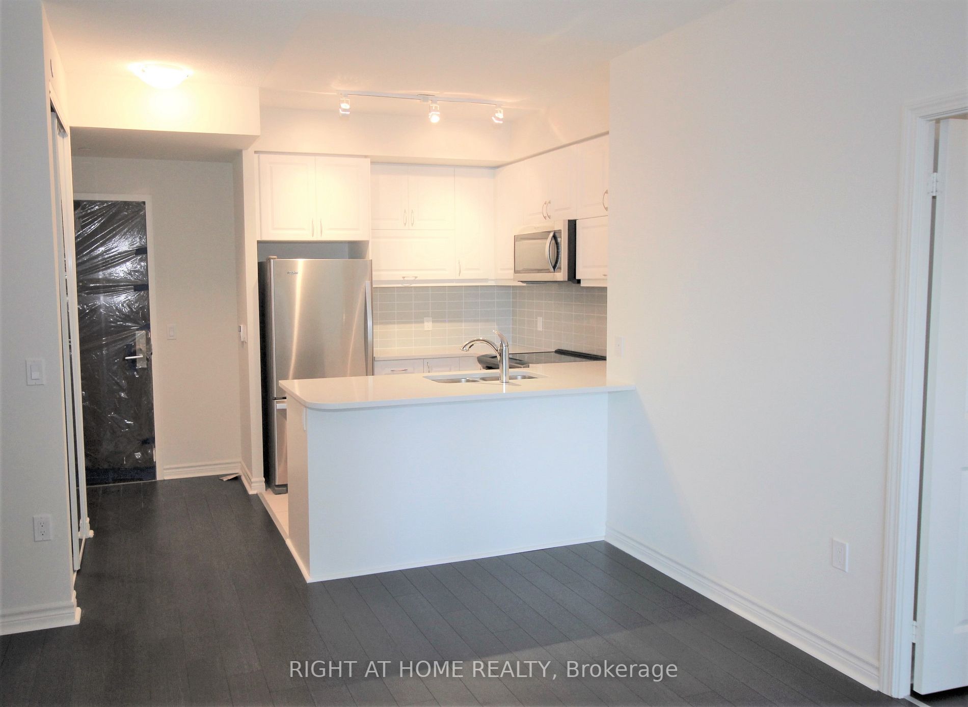 39 Annie Craig Dr 1214