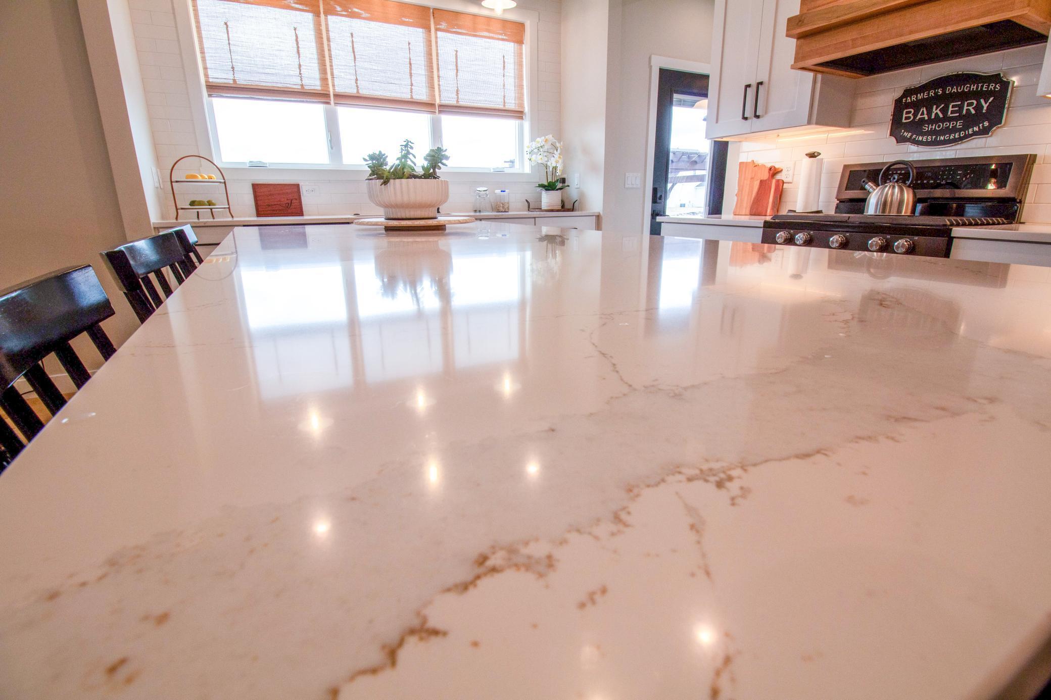 8825 Meadowlark Parkway