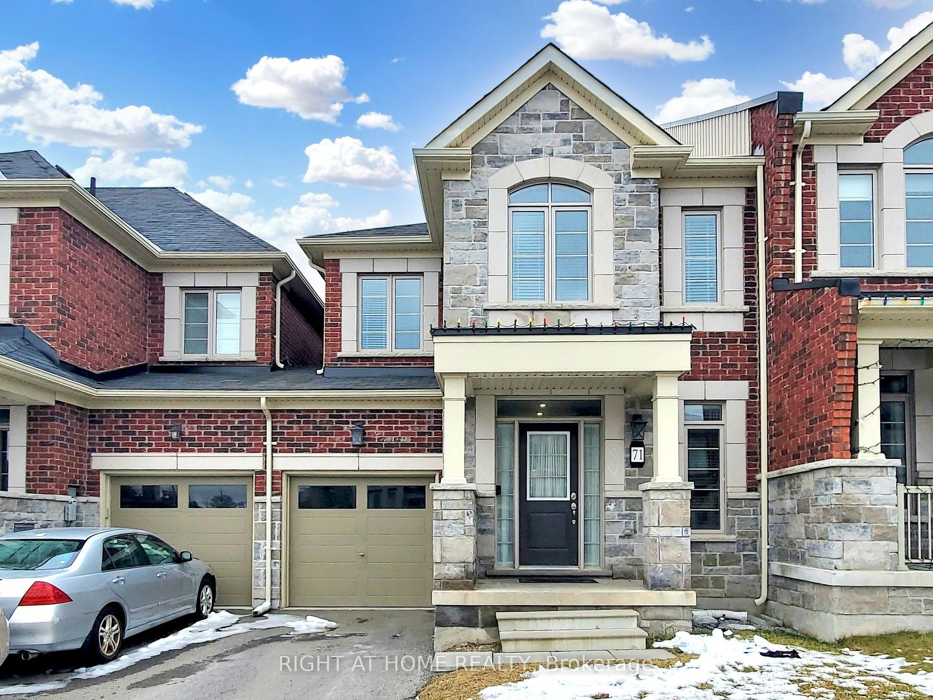 71 Mondial Cres