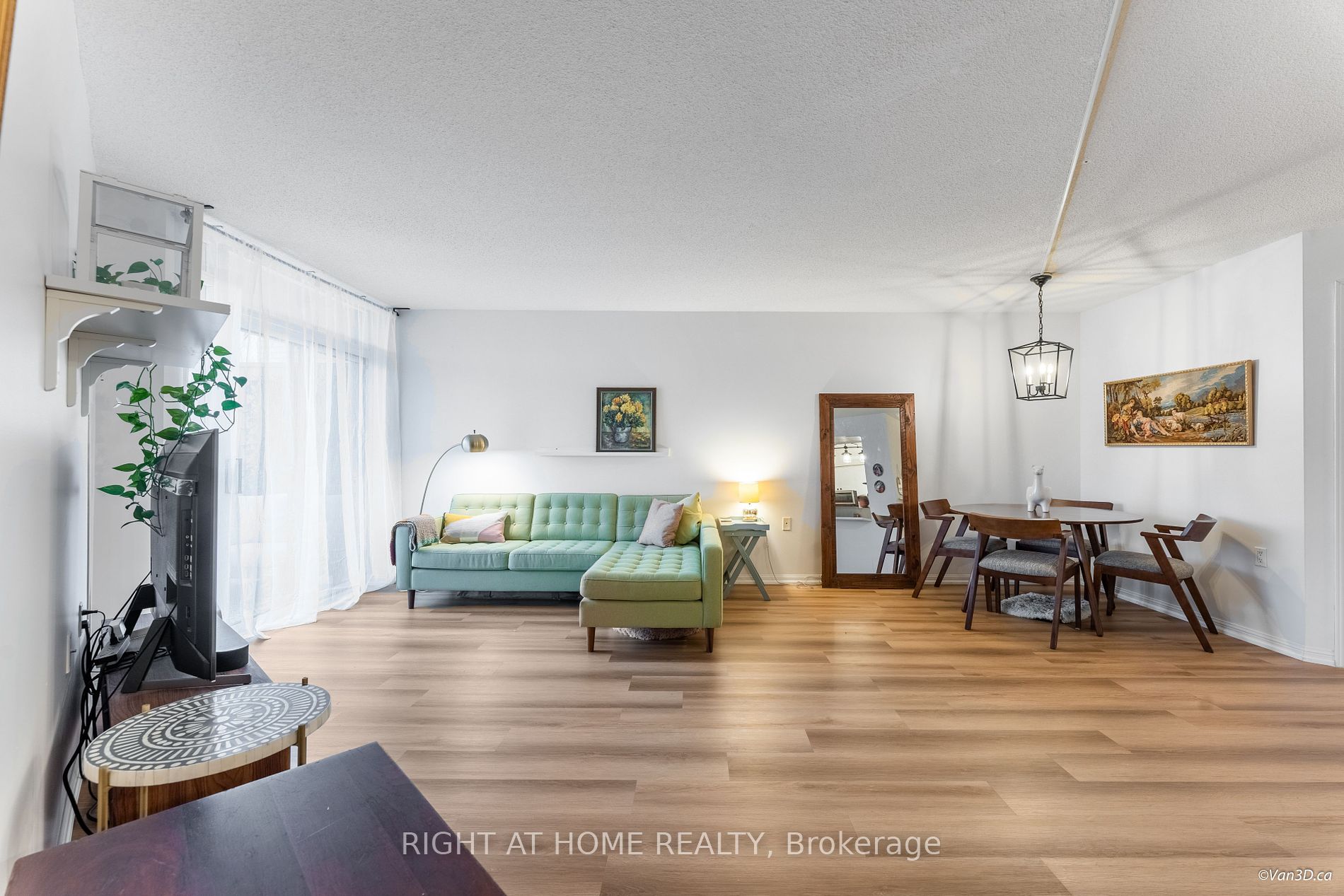 650 W Lawrence Ave 343