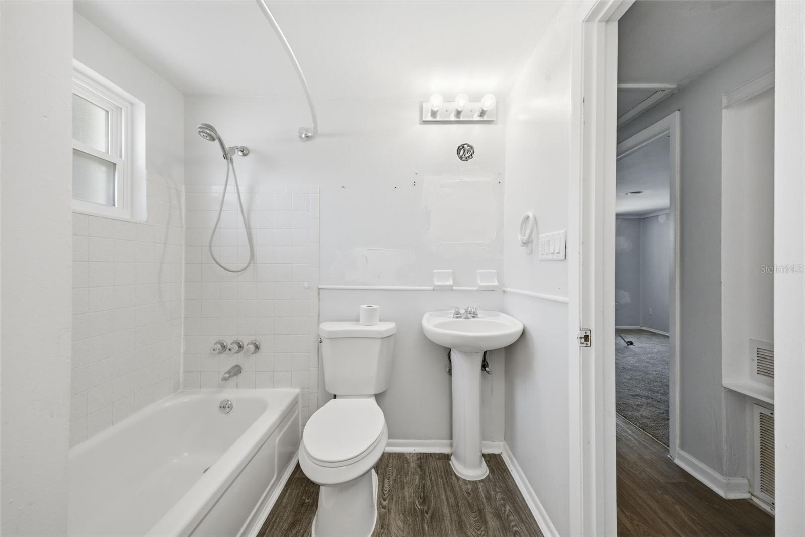 11410 Thomas Road