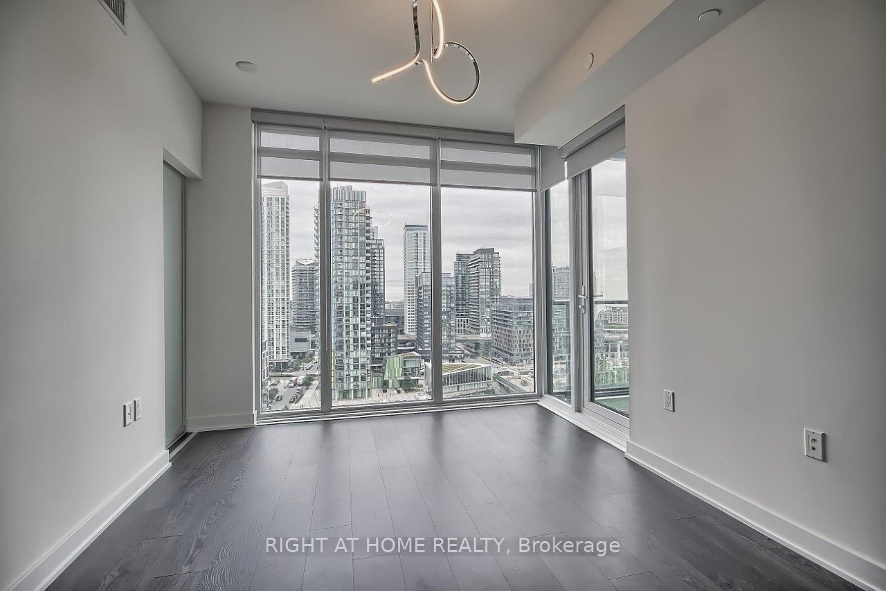 576 W Front St 1506E