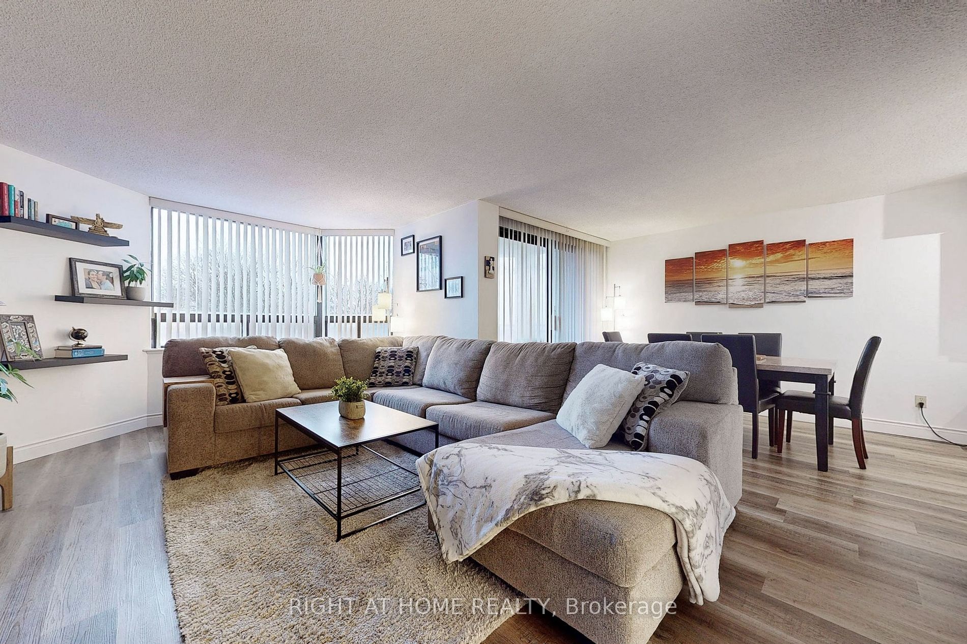 688 Preston Pkwy 403
