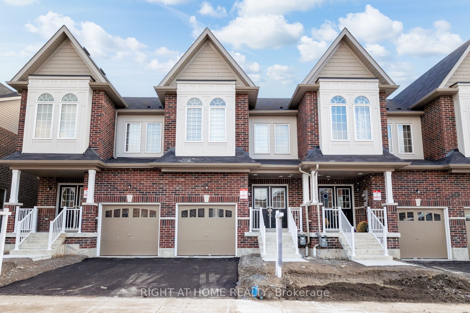 1265 Jim Brewster Circ
