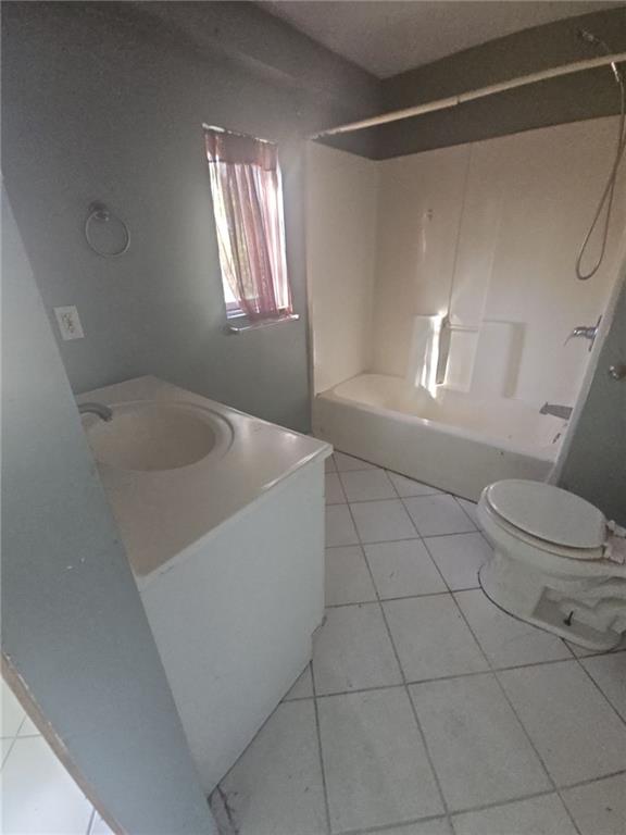 5301 NW Waukomis Drive