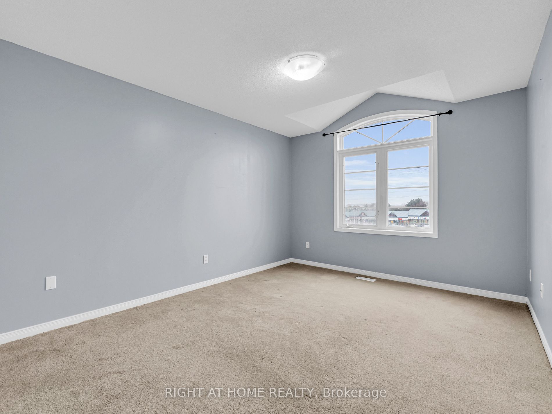 162 W Bayly St