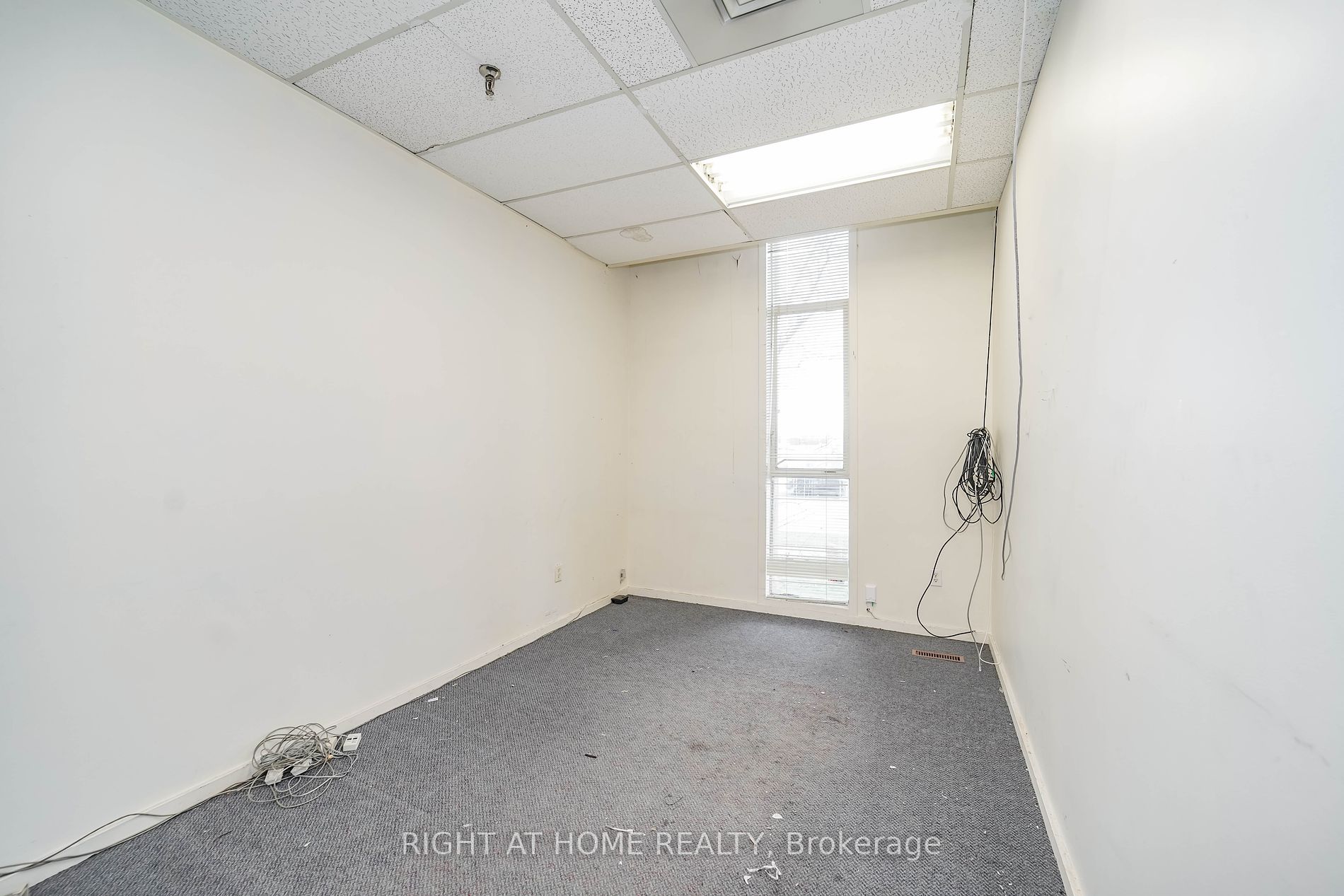 26-30 Six Point Rd Ofc (B)