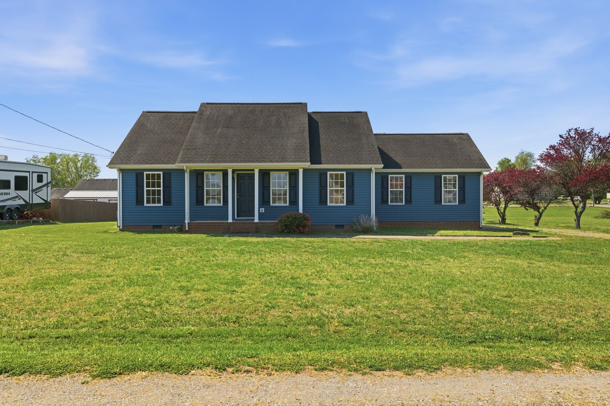 235 Homewood Dr — sold