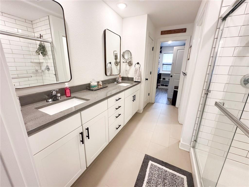 7370 Grand Slam Street