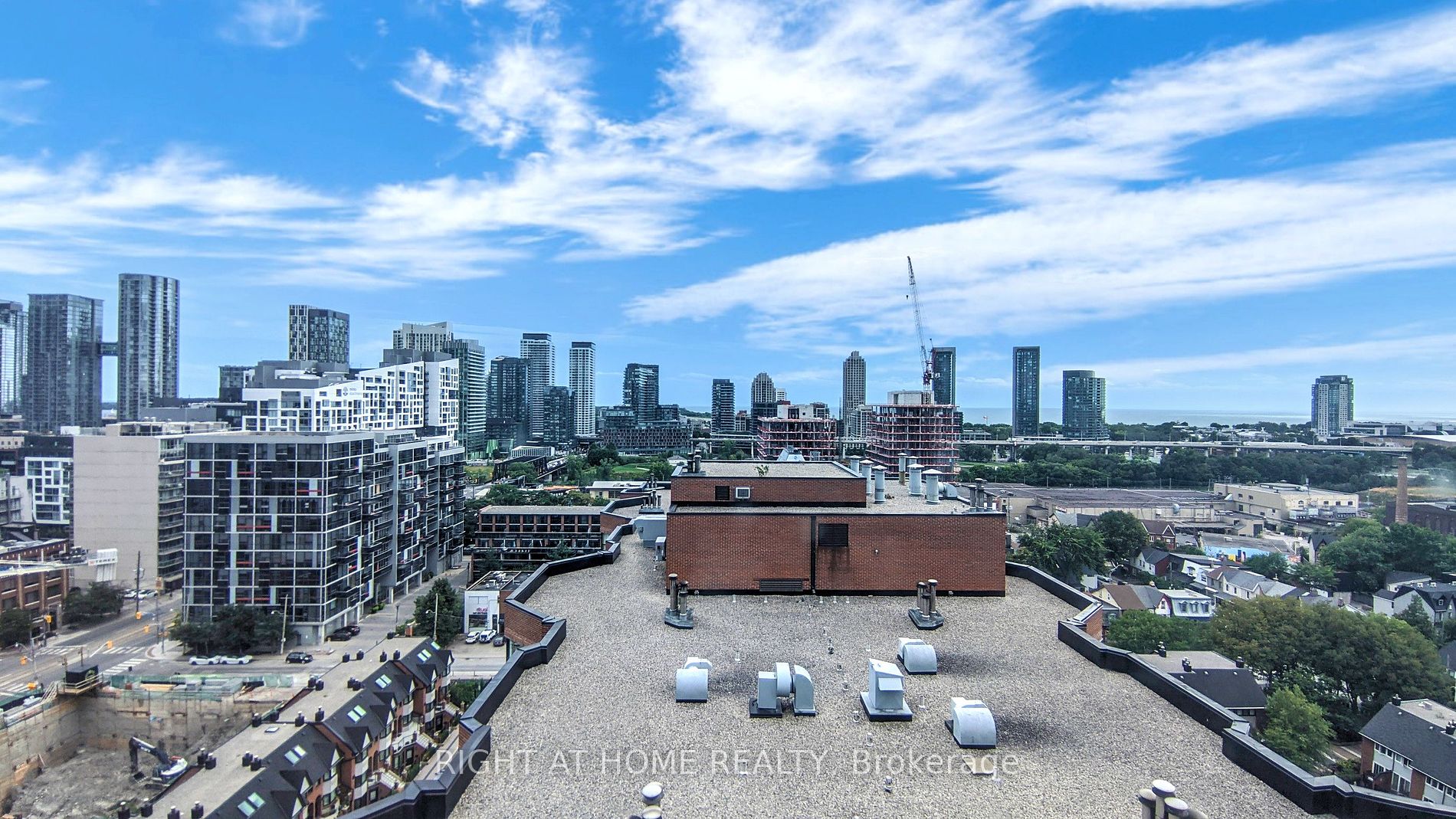 705 W King St 1802