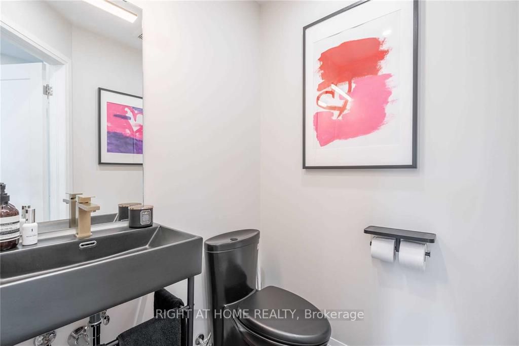 2 Aquarius Cres